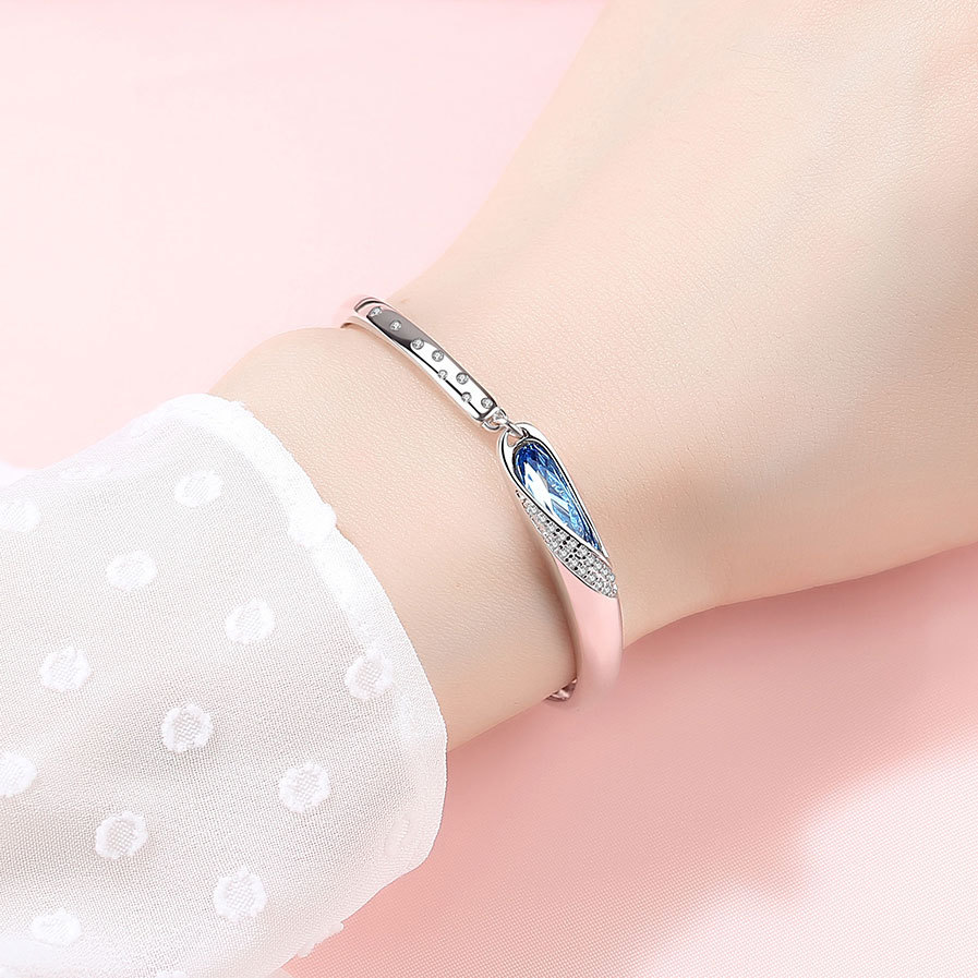 Lắc tay/ lắc tay nữ/ kiếng tay bạc/ kiếng tay nữ/ kiềng tay bạc đính đá xanh