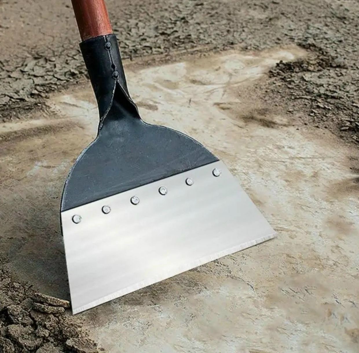 Xẻng lưỡi bằng - xẻng hót đất cát dọn sân vườn tiện lợi - xẻng phẳng
