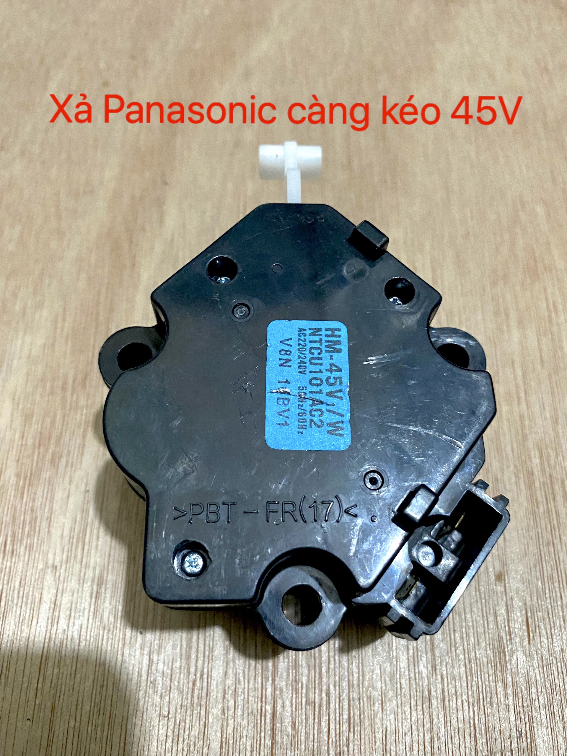 Xả nước máy giặt Panasonic càng kéo 45V