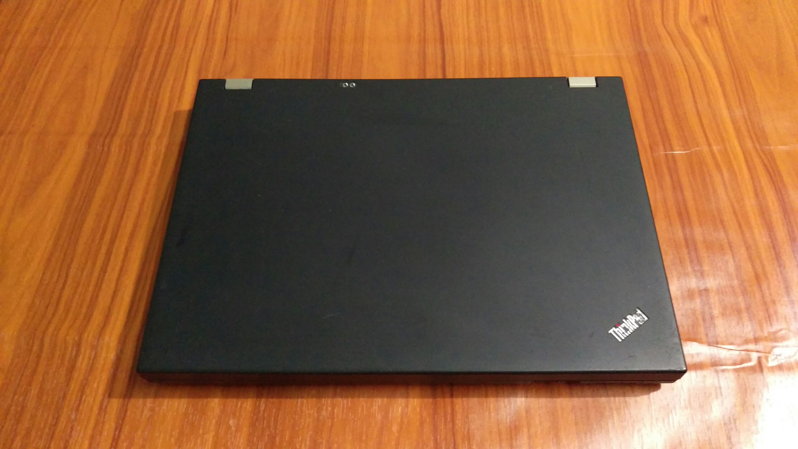 Laptop Lenovo, Intel Core i5 ~ 2.4Ghz, Ram 4G, ổ cứng SSD 128G, dùng làm văn phòng, học tập, giải trí, chơi game.