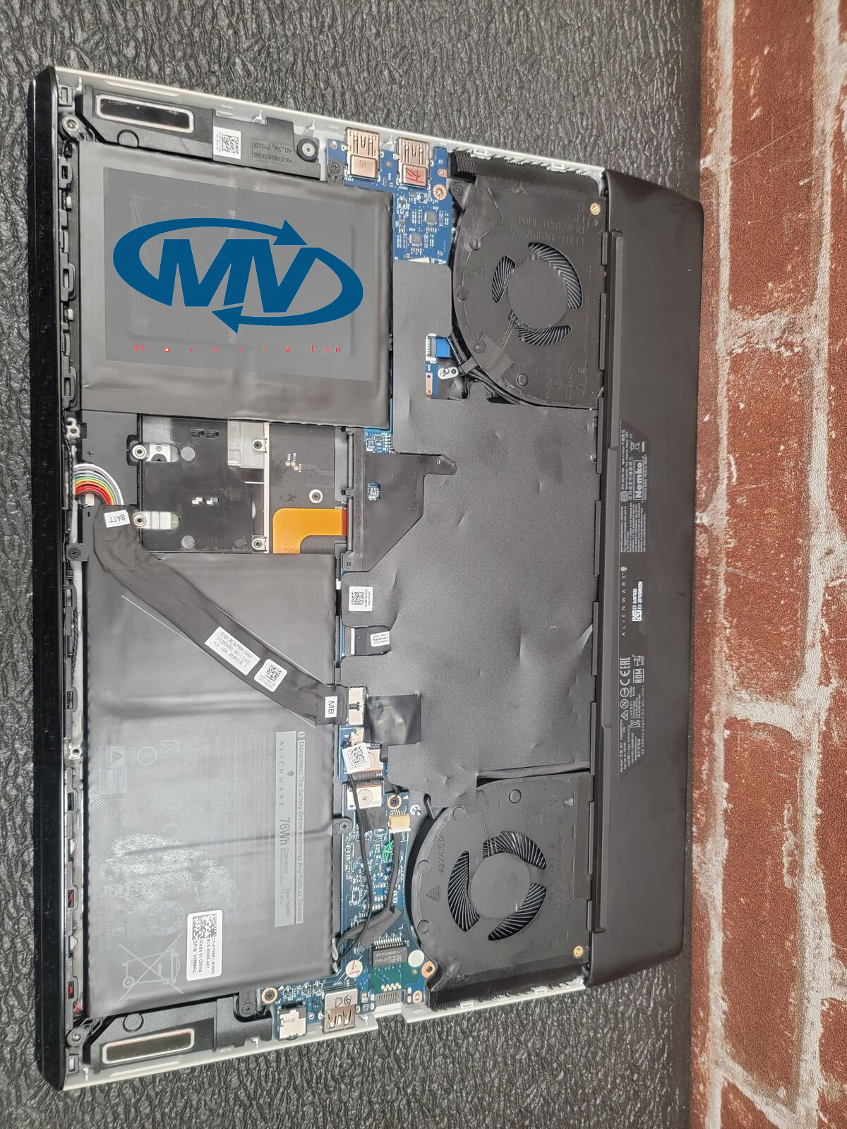 Main dell alienware m17 m15 r2 la-h351p