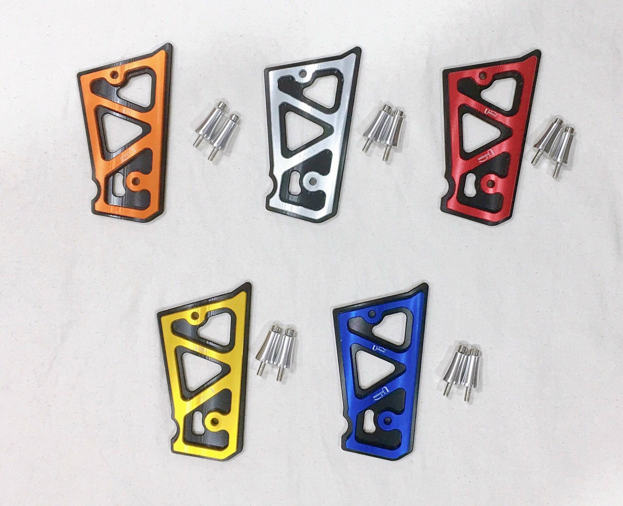 Đuôi cá/ Che nhông nhôm kiểu ngôi sao cho Winner X.