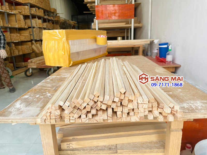 [MS83] Combo 10 thanh gỗ thông vuông 1cm x 1cm x dài 50cm + bào láng 4 mặt