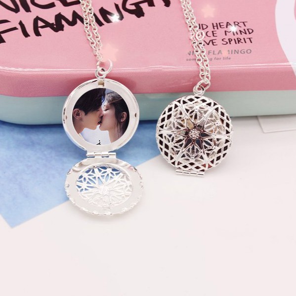 (80) Vòng cổ in hình HƯƠNG MẬT TỰA KHÓI SƯƠNG Dương Tử Đặng Luân đóng nắp kim loại xinh xắn phim ảnh diễn viên