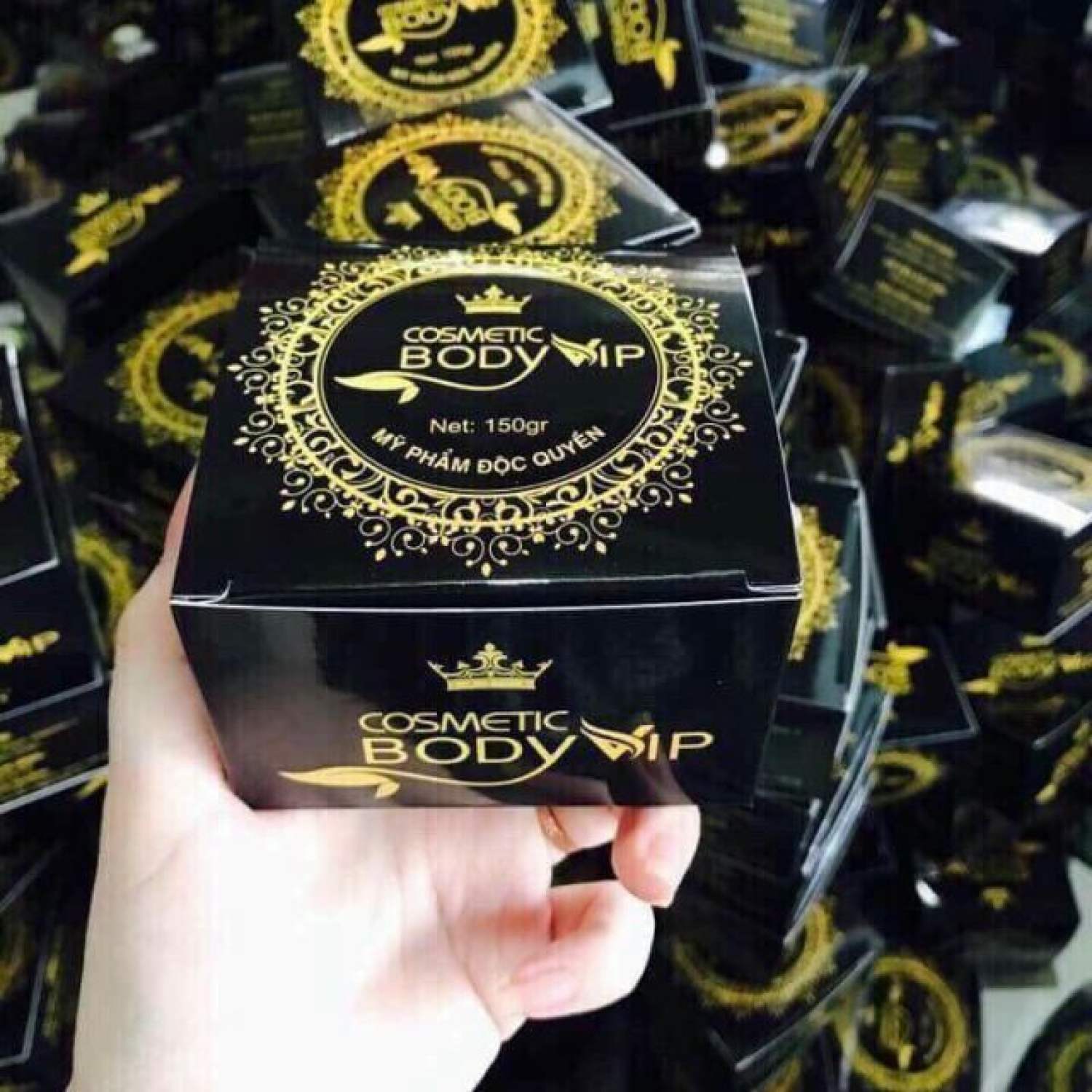 Kem trắng body Vip