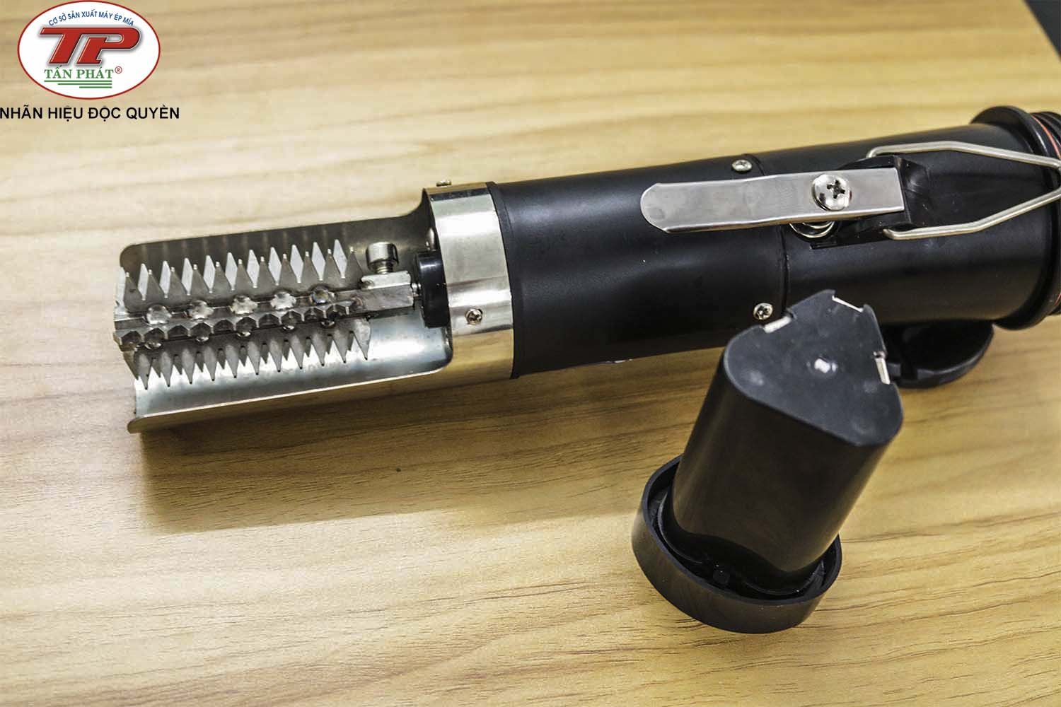 Máy đánh vảy cá bằng pin giá rẻ