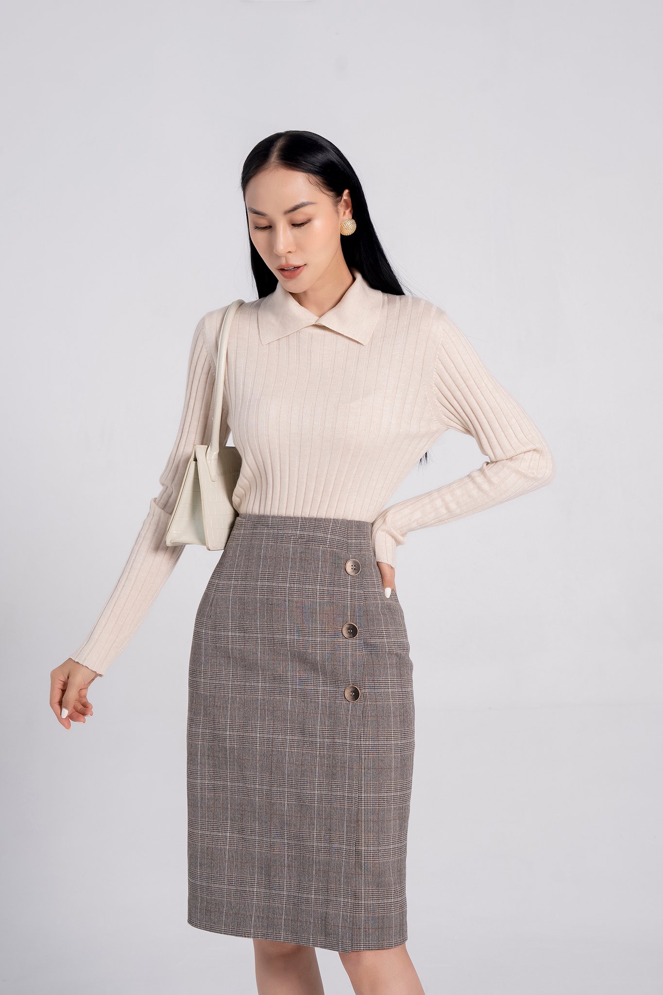 Áo len nữ tay dài cổ bẻ eva de eva 21aale020b