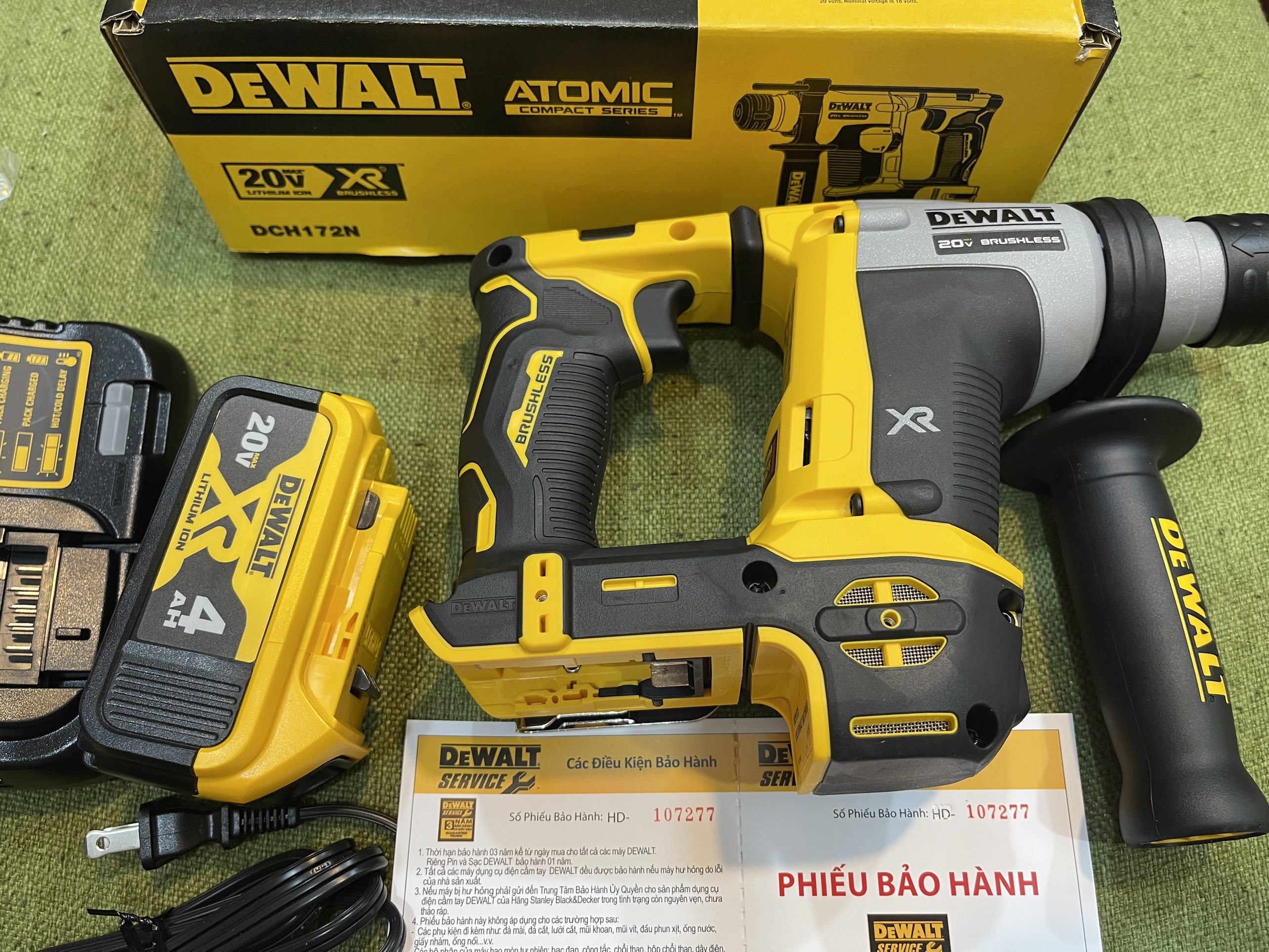 Máy khoan bê tông Dewalt DCH172N (Thân máy)
