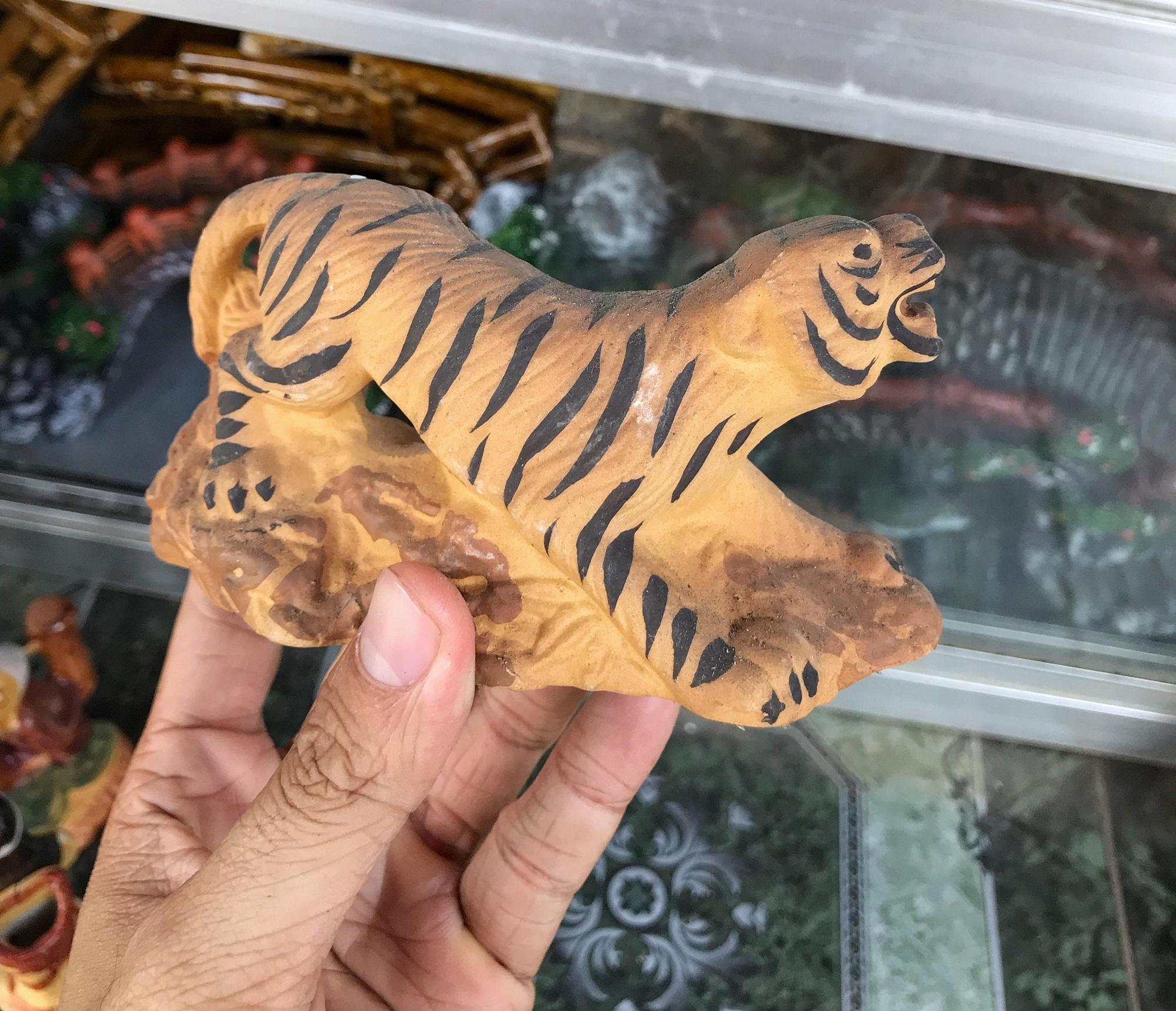 "hoàn tiền đến 10%" cọp trang trí hồ cá non bộ