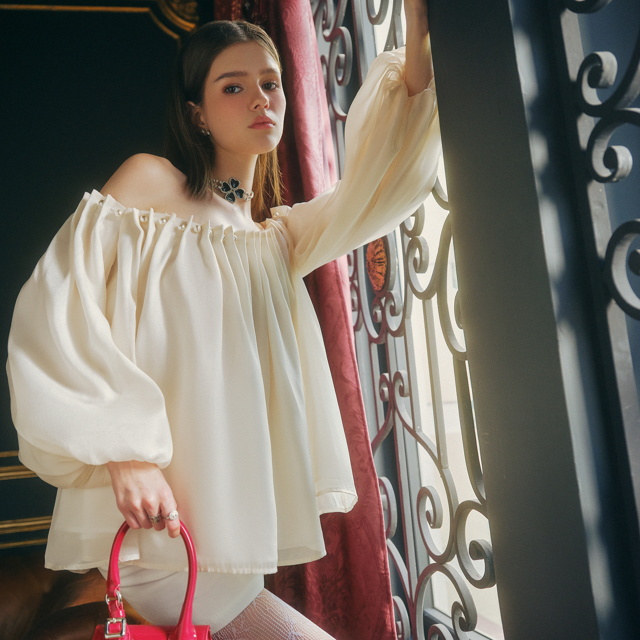 Darling.ism - áo kiểu nữ kết hạt trai kaia shirt vải lụa ánh kim màu kem