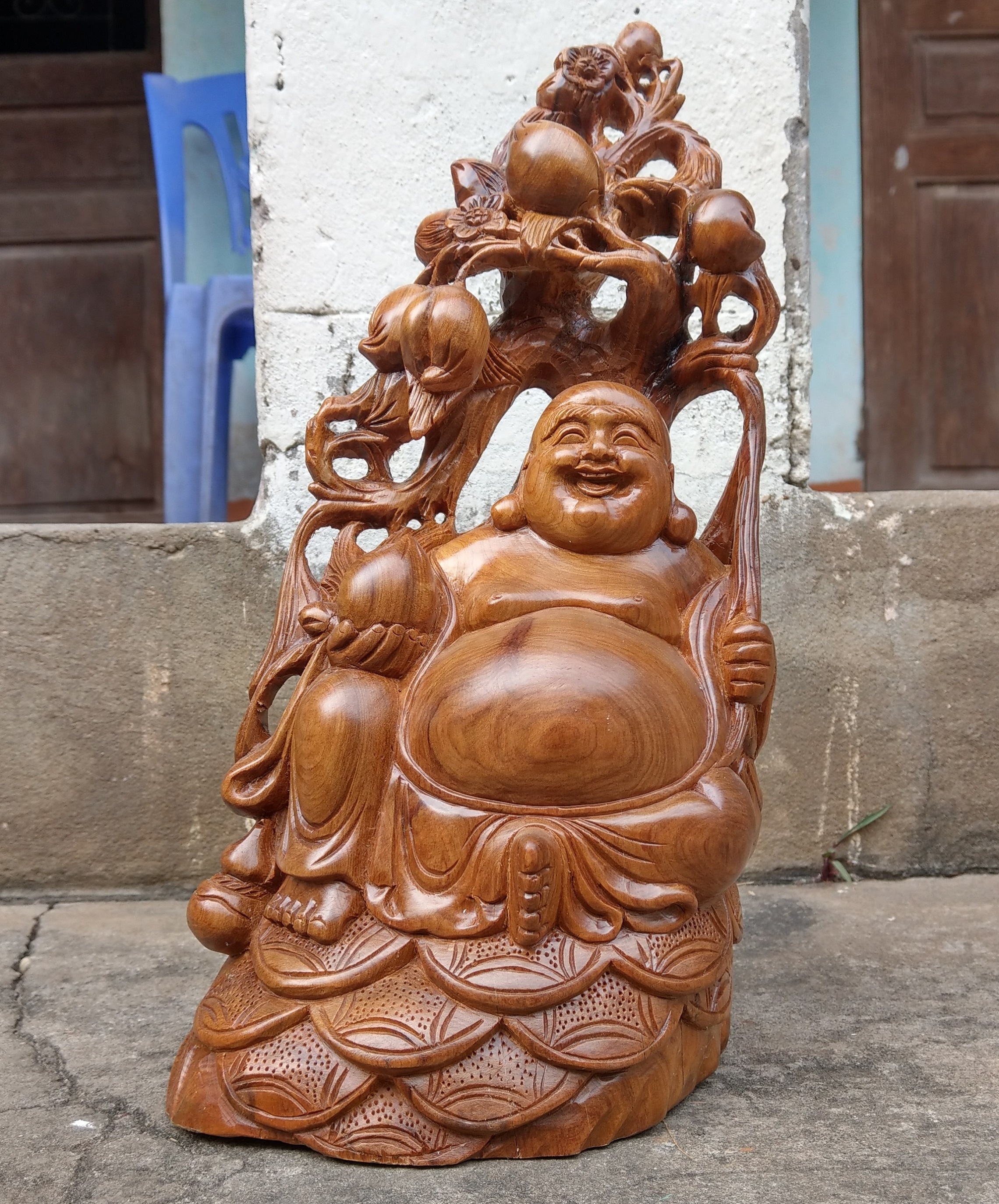 Tượng Di Lặc Gỗ Bách Xanh - Cao 33cm