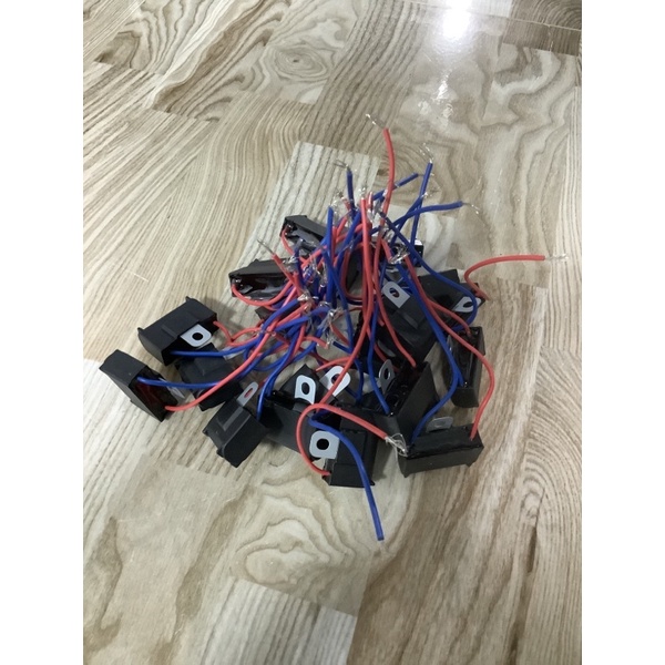 Tụ quạt 2uf bm 400v 50/60hz