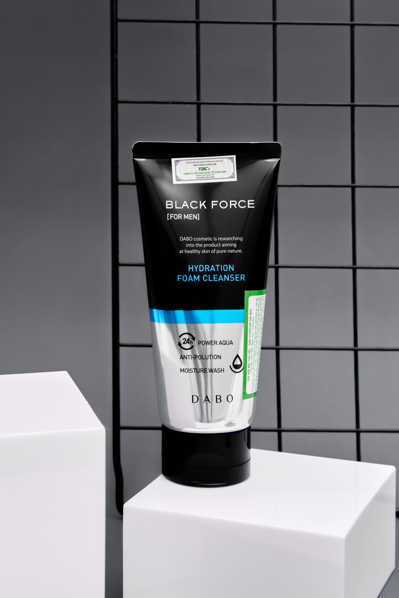 Sữa rửa mặt thải độc Hàn Quốc dành cho nam Dabo Hydration For Men 120ml