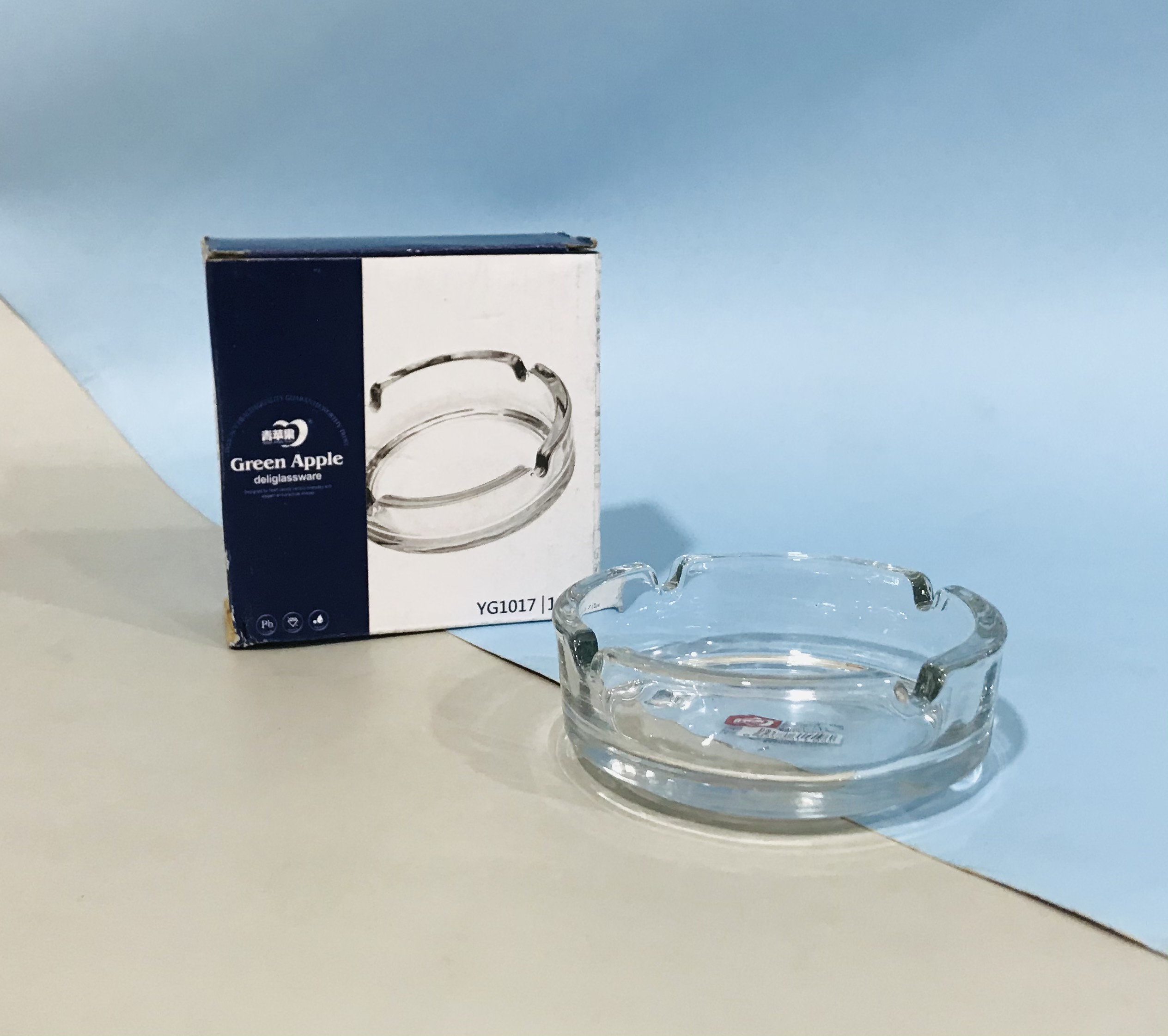 Gạt tàn thuốc thủy tinh hình tròn cao cấp