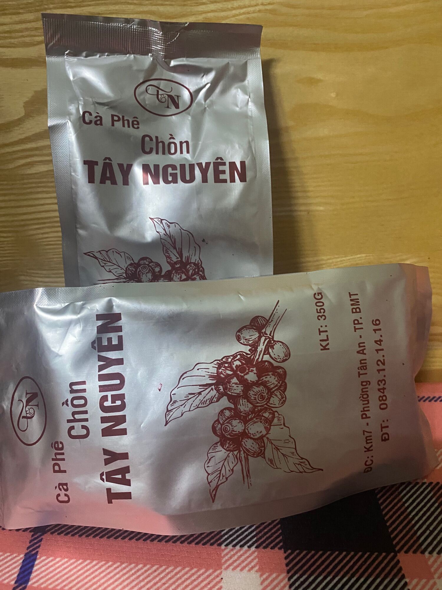 1 combo 4 gói siêu khuyến mãi- cà phê chồn tây nguyên diện mạo mới--cà phê được bán chạy nhất tại buôn ma thuộc-thơm chuẩn gu việt