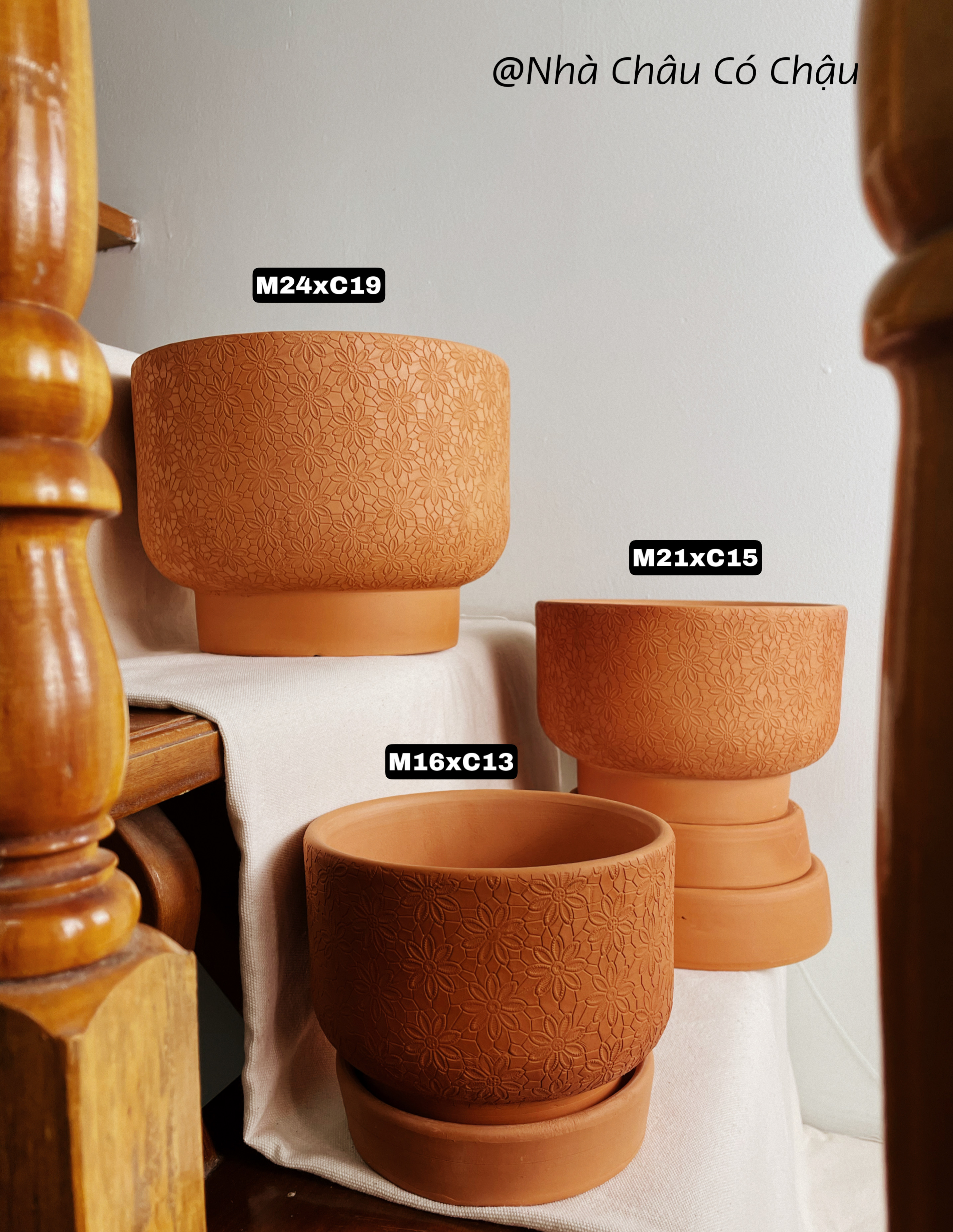 Nhà Châu Có Chậu Decor - Chậu cối đất nung họa tiết hoa cúc