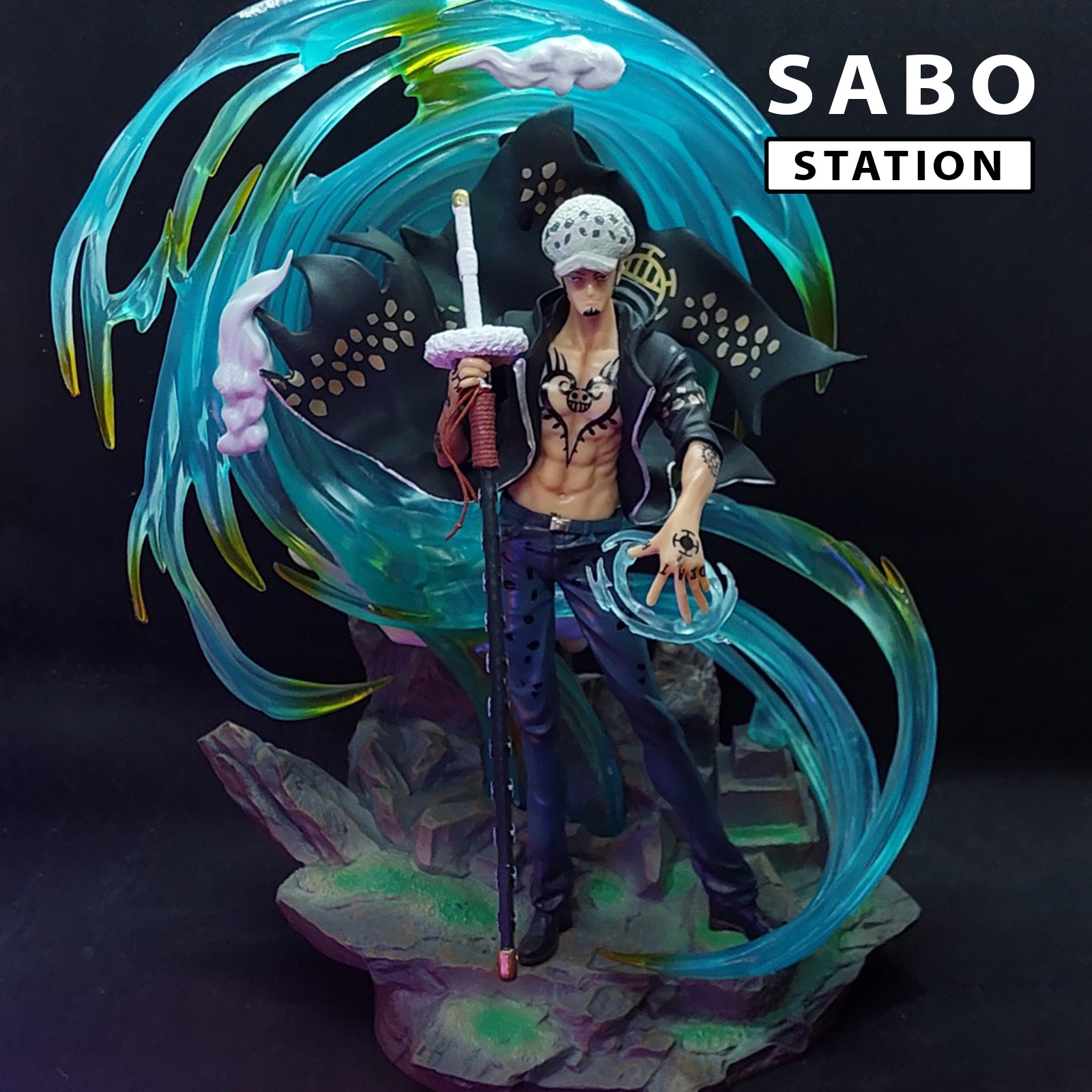 Mô hình trafalgar law room - trạng thái chiến đấu - cao 41 cm - hàng to và chất lượng - có led đẹp - one piece figure