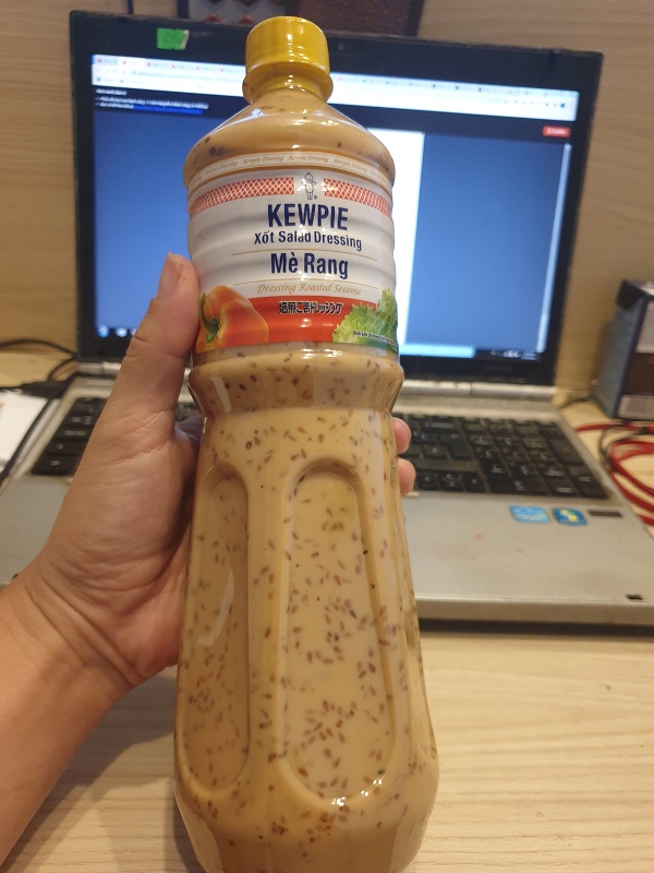 1 litter fried Kewpie sauce bottle