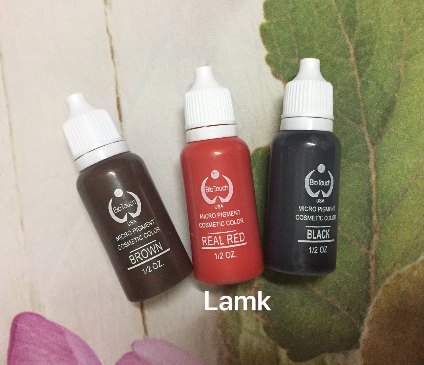 MỰC TẬP PHUN XĂM BIOTOUCH TRÊN DA GIẢ TRONG THẨM MỸ