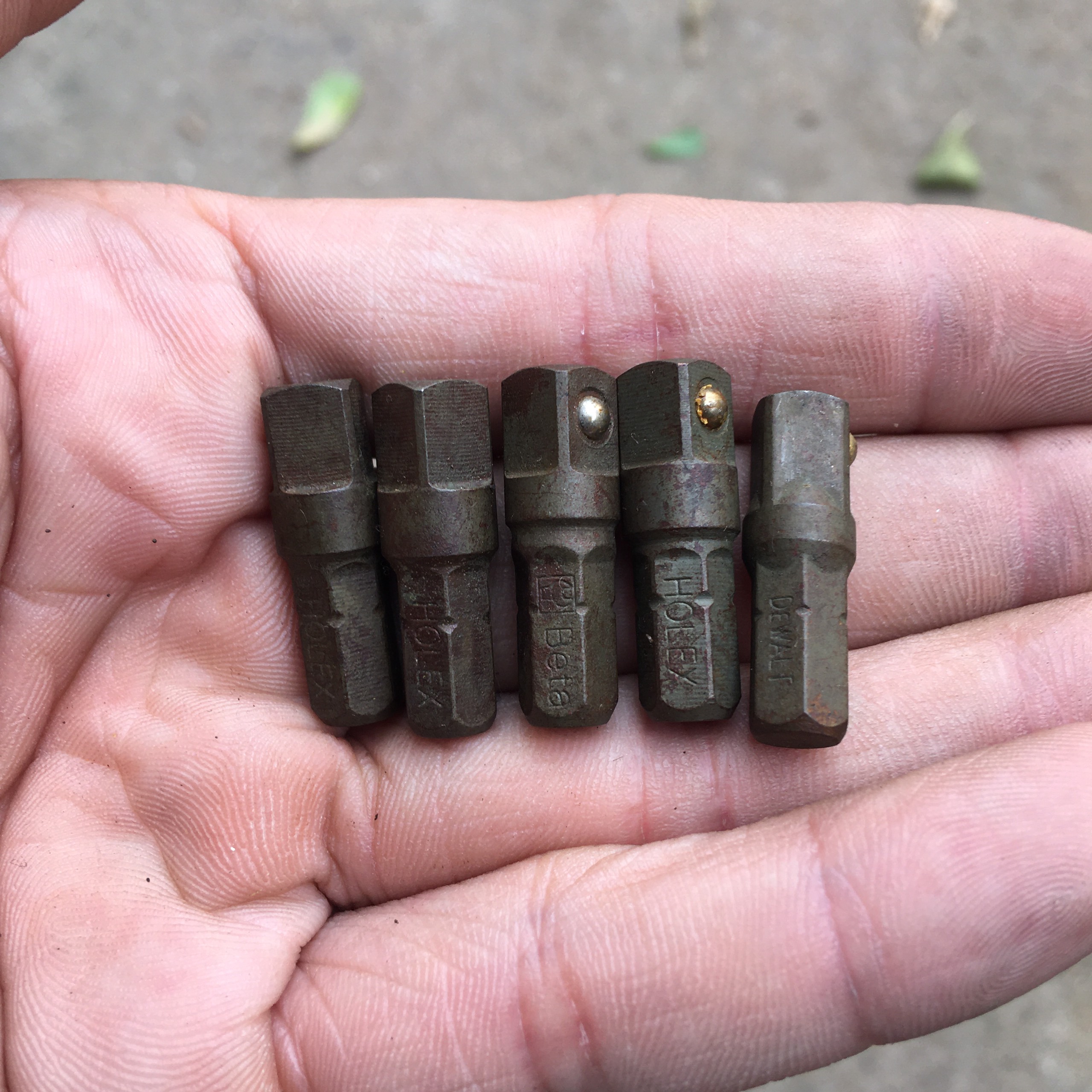 Đầu chuyển vít sang bắn bulong 1/4 inch - dài 2.5cm