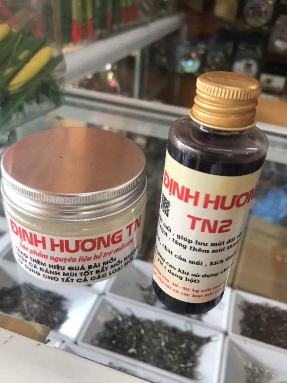 Combo 1 hủ bột định hương TN + 1 chai định hương TN2 pha câu cá trê, tra