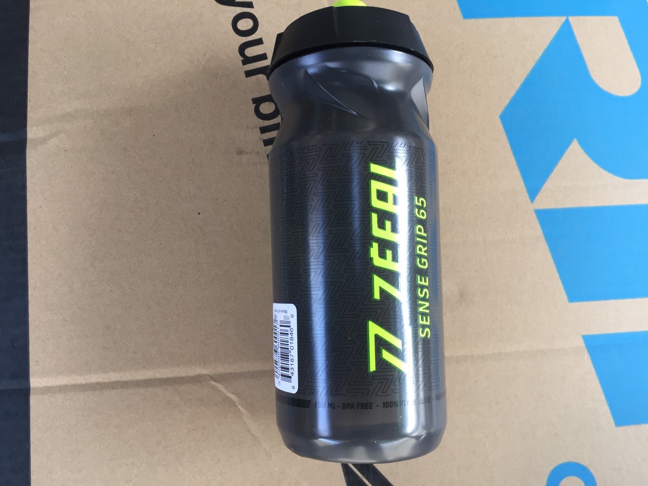 Bình nước thể thao Zefal 650ml van nhựa bình