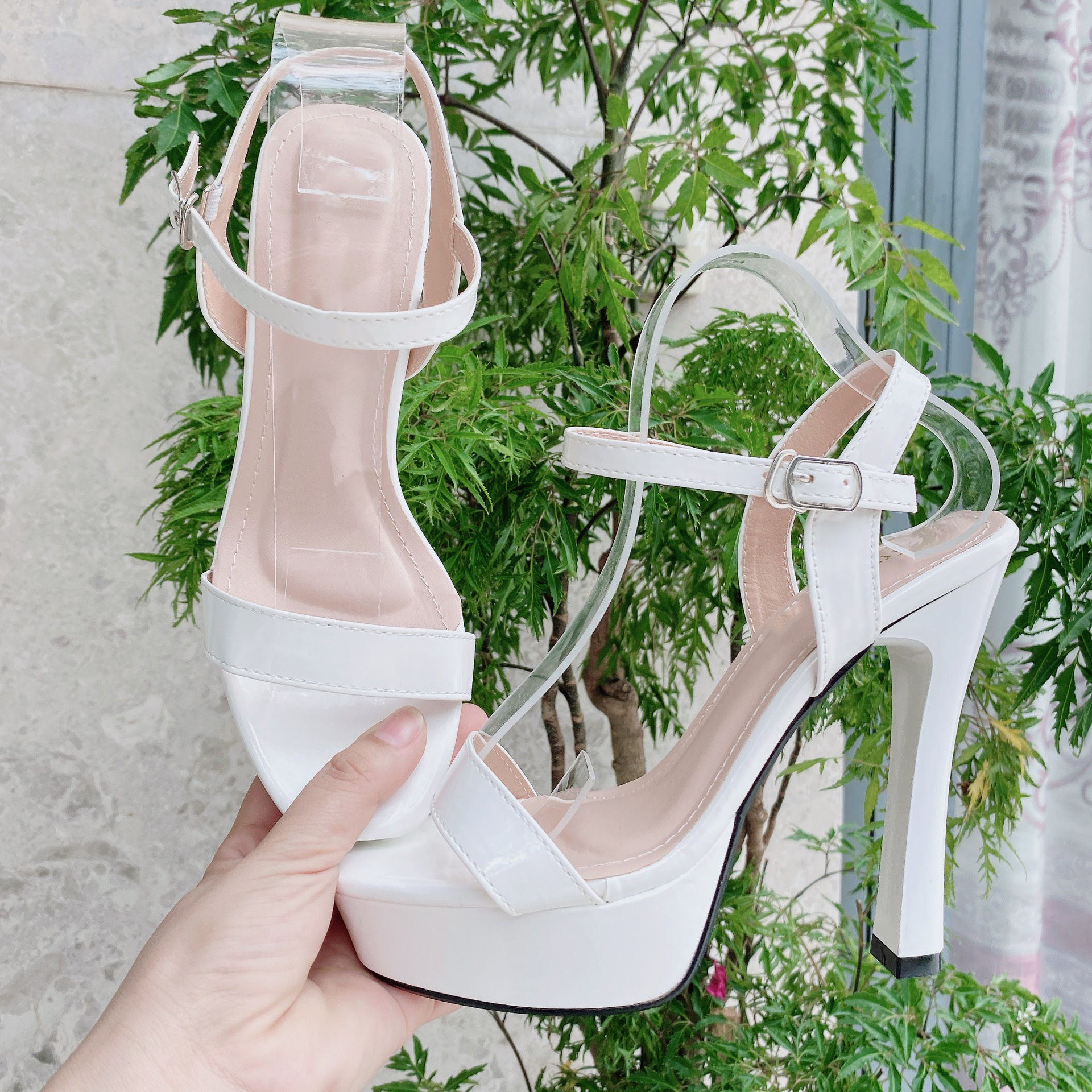 Giày cao gót 13 phân quai mảnh trắng