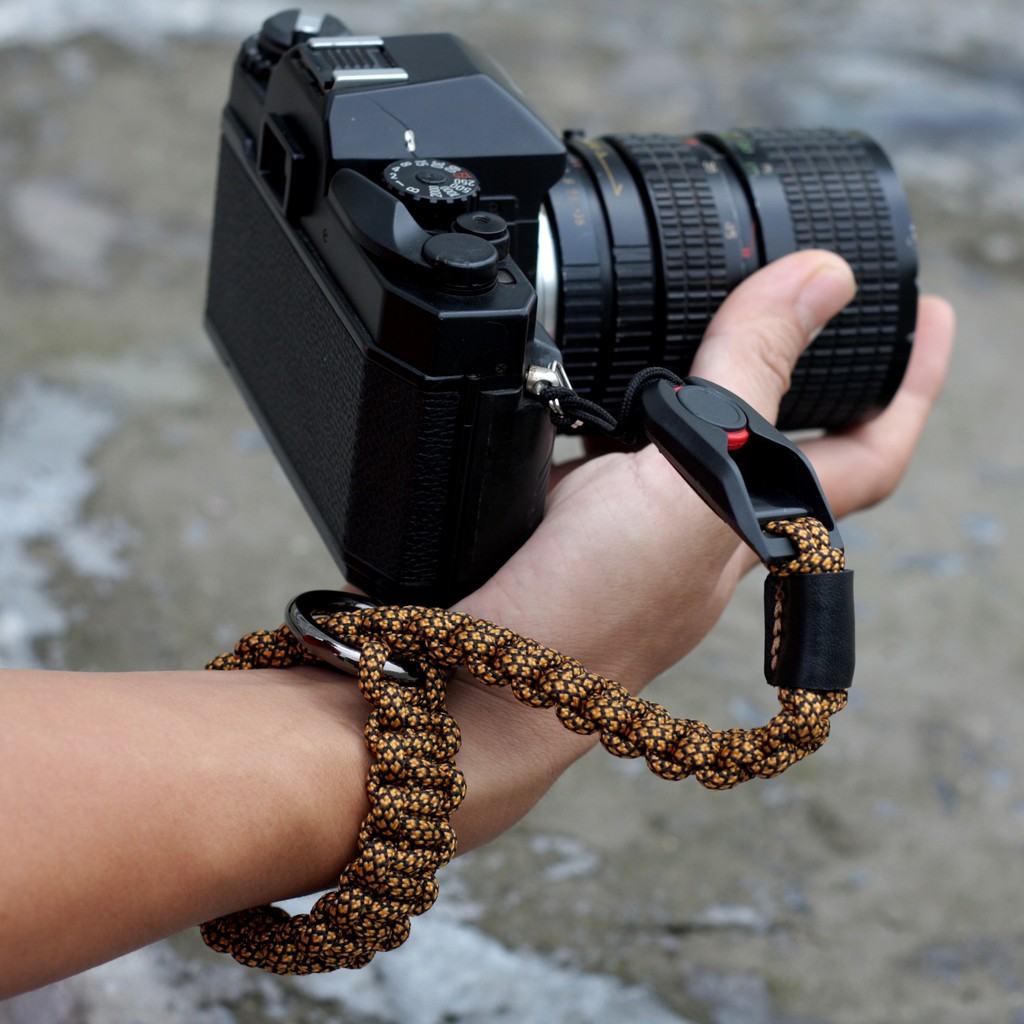 Dây đeo cổ tay, handstrap dành cho máy ảnh sử dụng chốt thao tác nhanh đan paracord phối màu