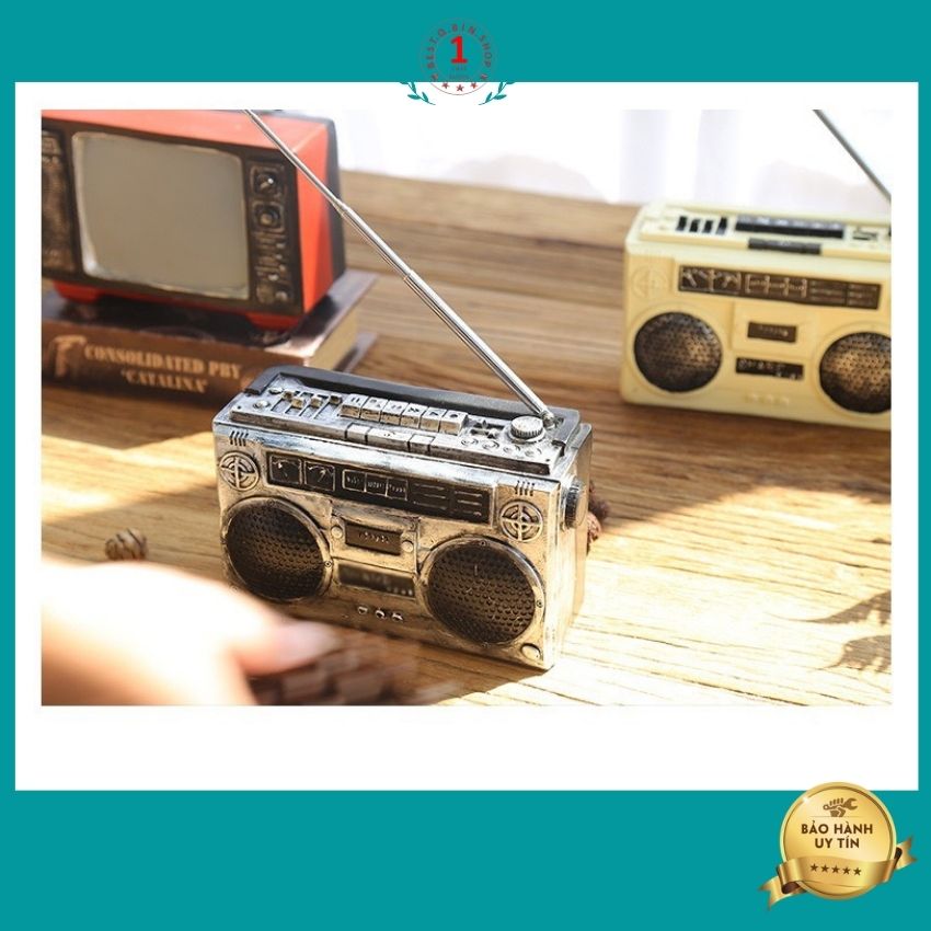 mô hình đài cassette decor kiêm hộp tiết kiệm Tjen chất liệu nhựa cứng phong cách vintage trang trí nhà cửa bàn làm việc Dùng làm quà tặng đem lại may mắn tài lộc Qbinshop cam kết giao hàng 100% không bể vỡ gói cẩn thận