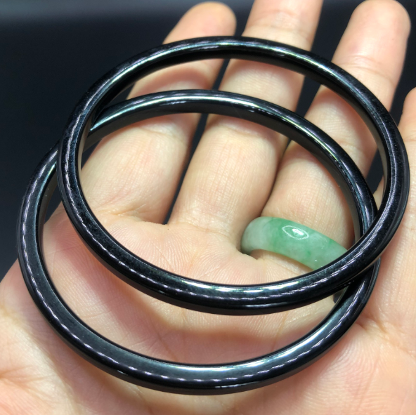 Bộ 2 Vòng đá mã não ximen ĐEN Ni 50-54 mm mang phong thủy bình an.