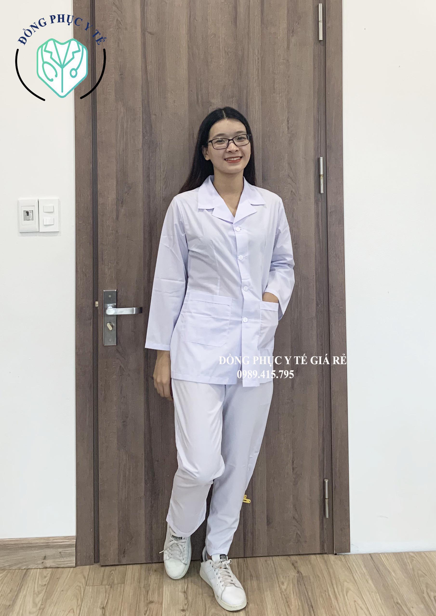 Áo blouse trắng dài tay ngang mông vải lon nhật