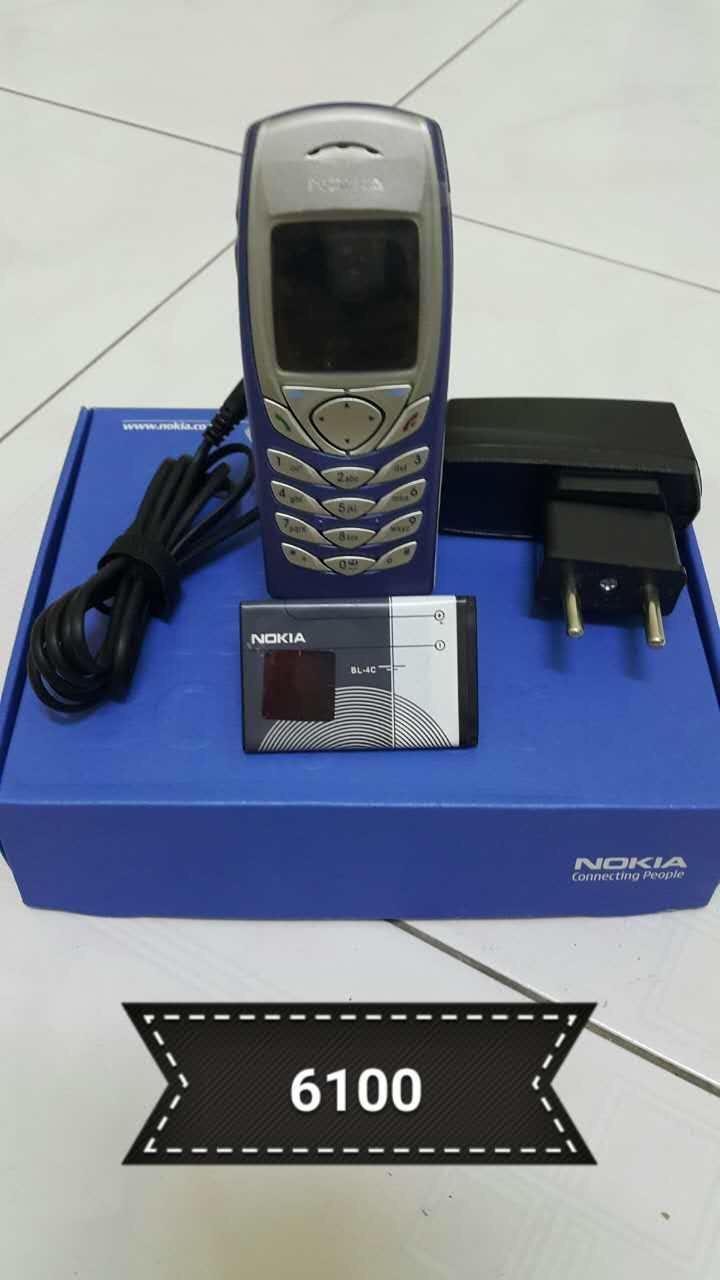 Điện thoại di động Nokia 6100 mỏng nhỏ gọn đẹp