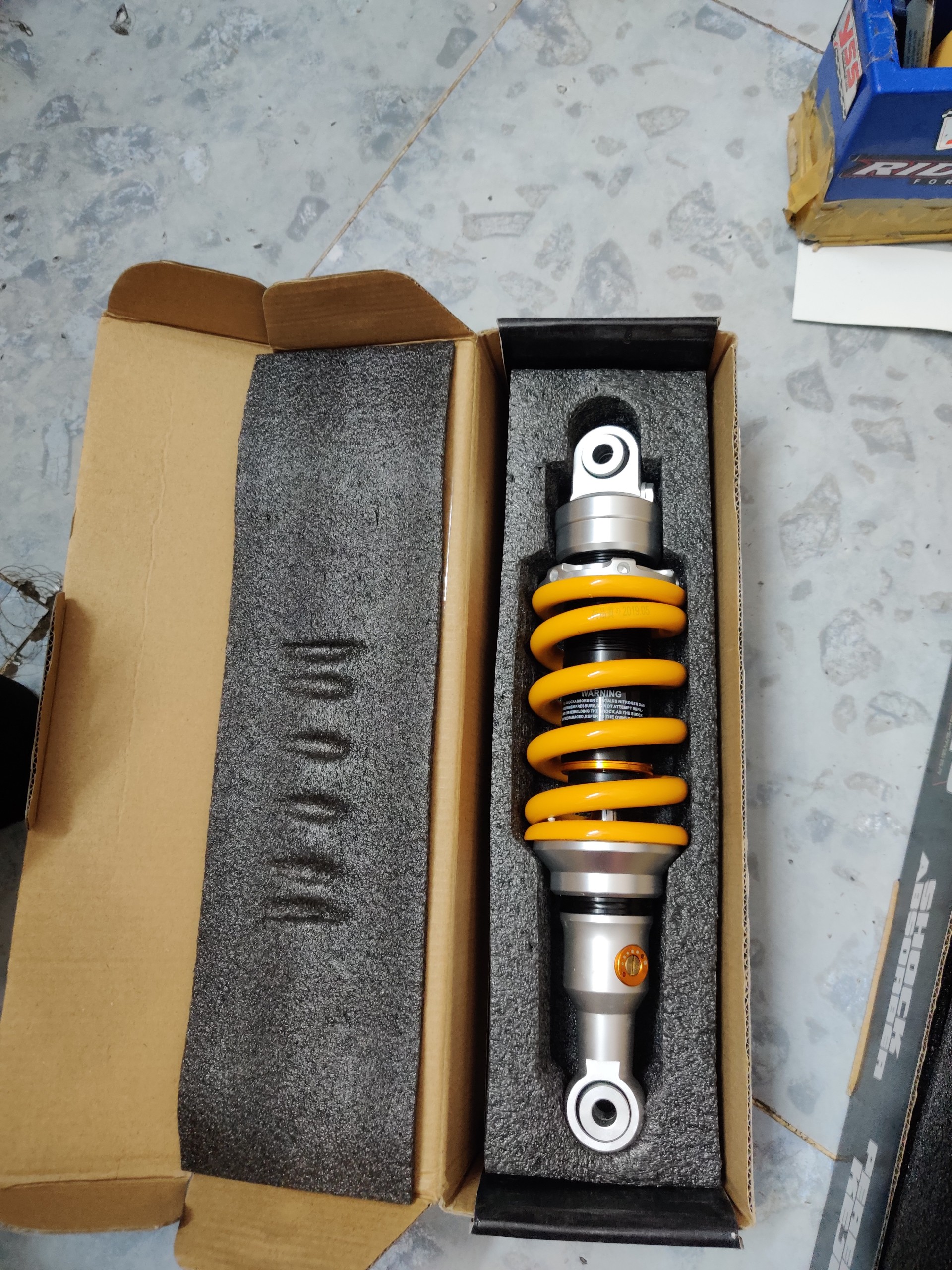 Phuộc nhún sau Raider Satria
