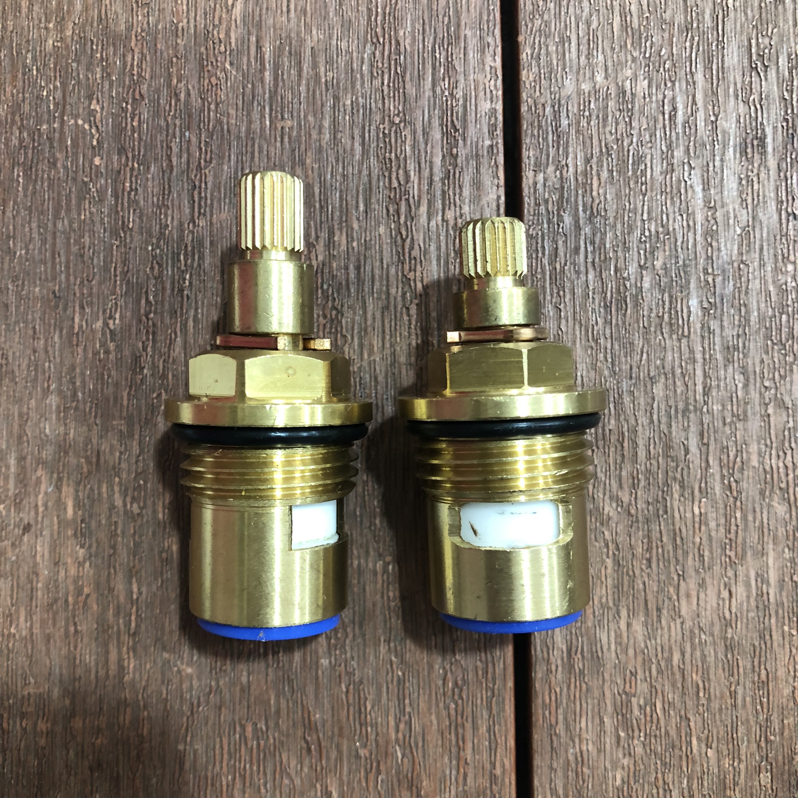 Ti đồng, lõi vòi nước lạnh Inax dùng thay thế cho vòi lavabo lạnh, vòi hồ, củ sen lạnh, vòi rửa chén Inax