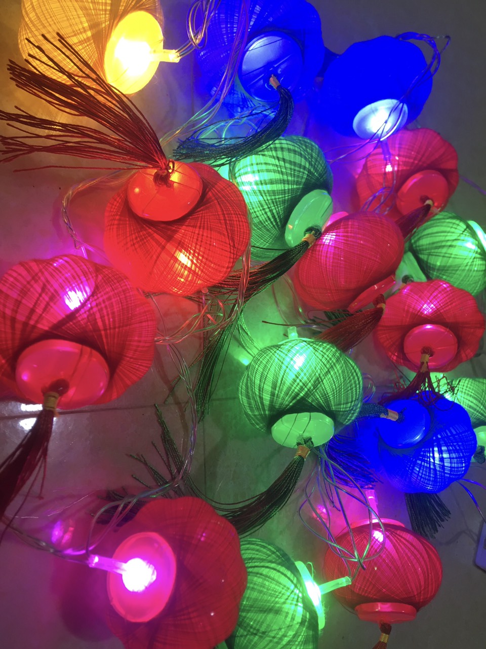 Dây led đèn lồng tú cầu nhiều màu trang trí cây ngày tết siêu đẹp