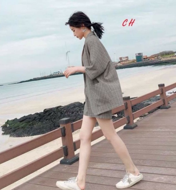 [Lọ lem Luxuxy SET KẺ CARO ÁO VEST CROPTOP MIX CHÂN VÁY CARO QUẢNG CHÂU G5