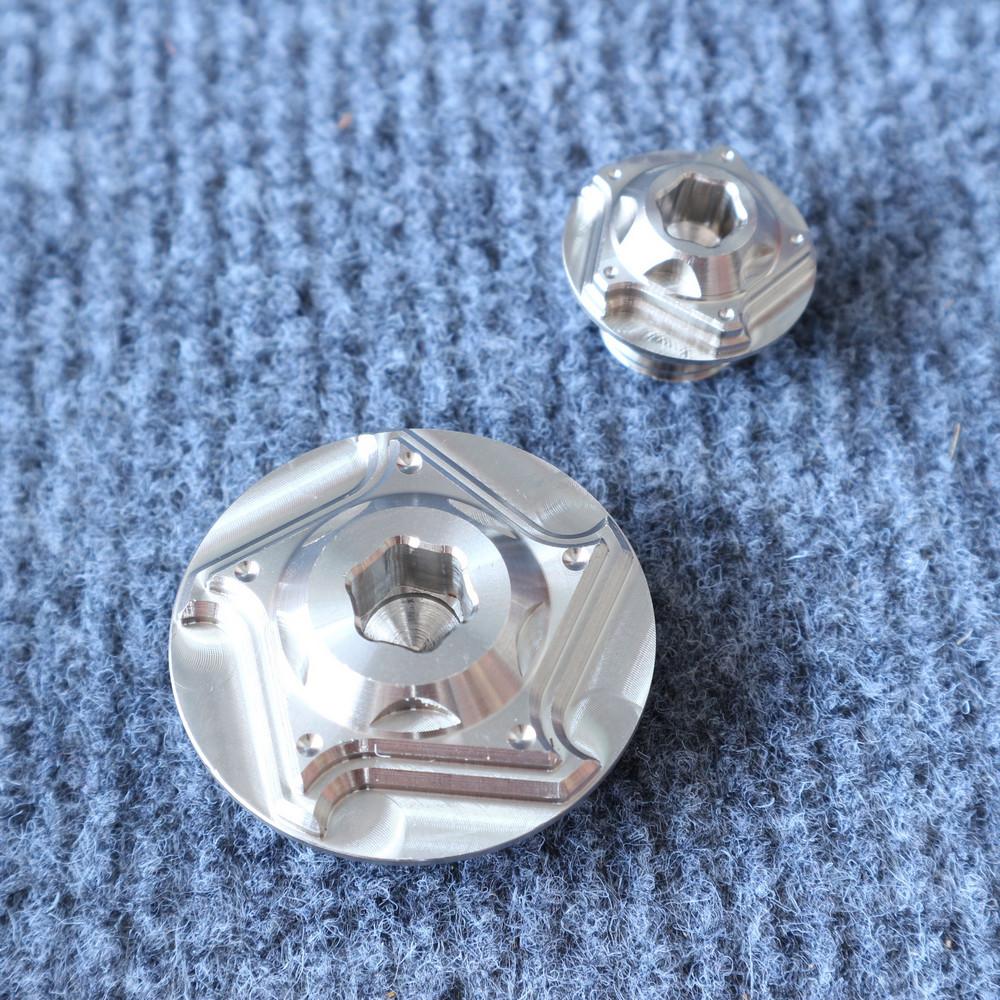 Bộ ốc mâm lửa, ốc mâm đề INOX gắn các loại xe SIRIUS JUPITER và các xe YAMA (kiểu phi tiêu)