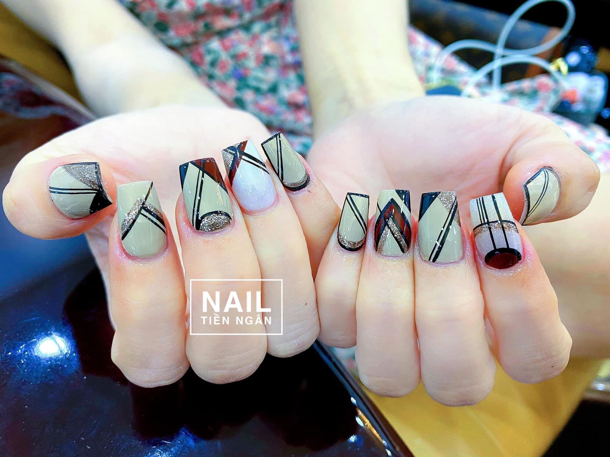 Nailbox tặng keo dũa 0875