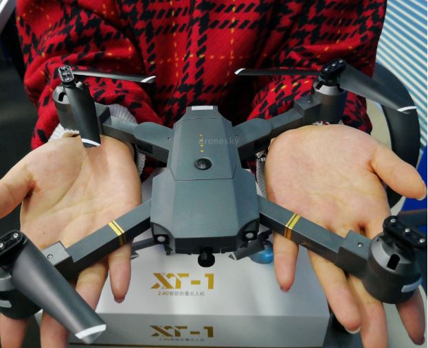 Flycam giá rẻ, máy bay điều khiển Flycam Full Hd XT1 Cao Cấp 4 Cánh, máy bay camera quay video làm youtube.