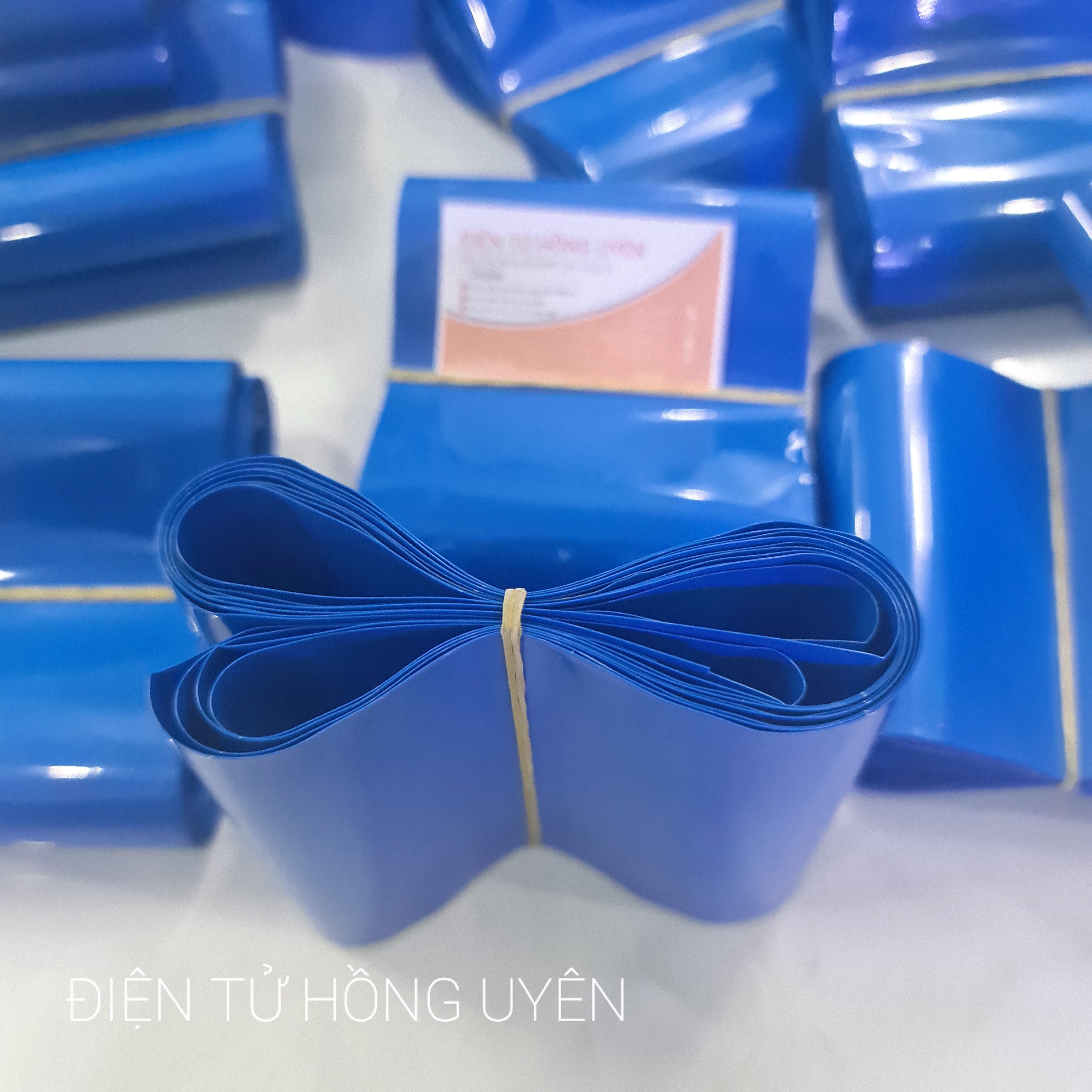 Màng co nhiệt pin 18650 (co được 3 cell và 6 cell). Giá / 2 mét màng co nhiệt loại dày, chịu nhiệt cao, độ co rút cao. Độ rộng màng co 85mm. Màng co nhiệt pin 1S, 2S, 3S Đều được