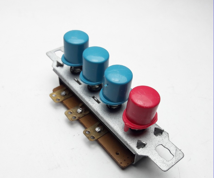 Công tắc số quạt cây 4 phím xoài - PVH06