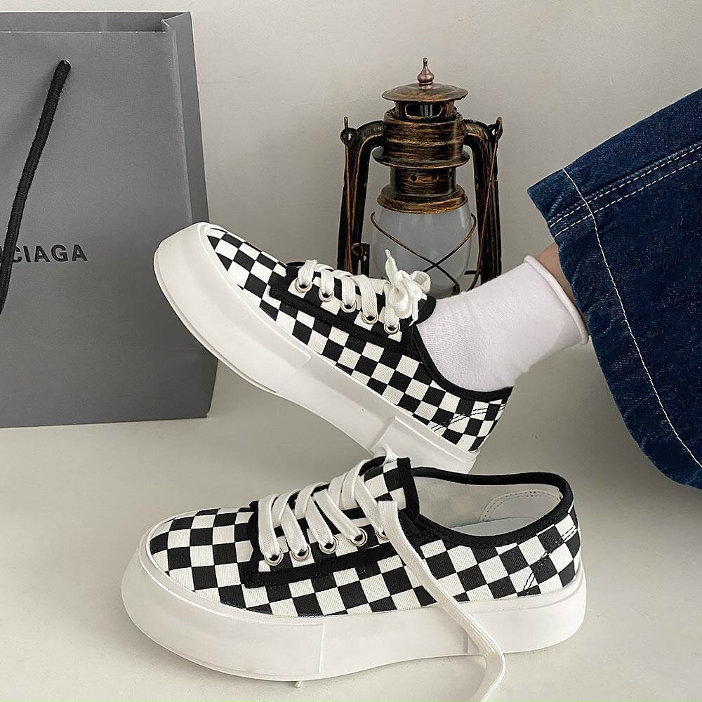 Giày nữ sneaker vải mềm kẻ đen trắng đi êm chân đến cao su 2 màu