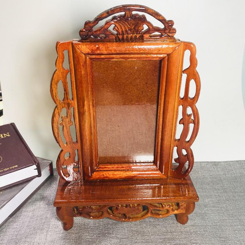 Bài vị đặt bàn thờ cửu huyền thất tổ, linh vị để hình ông bà cha mẹ