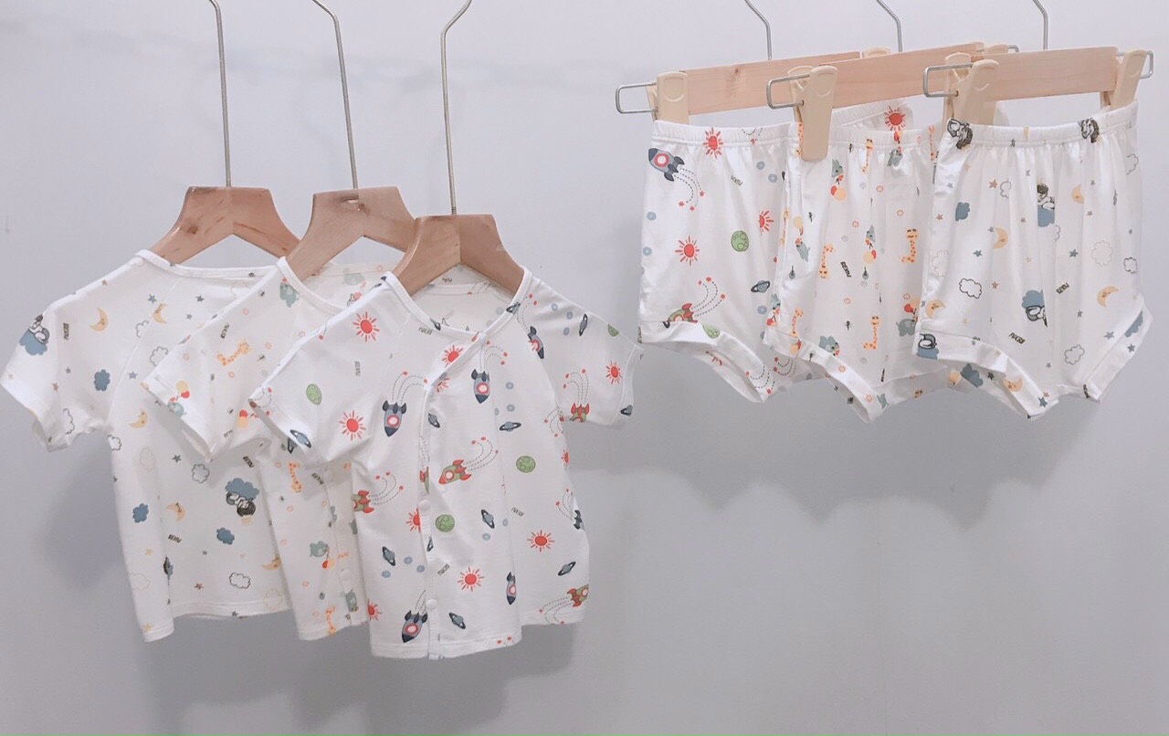 Bộ đồ cài lệch áo tay ngắn quần chip mặc tã cotton lạnh siêu mềm cho bé sơ sinh Bexiu cao cấp
