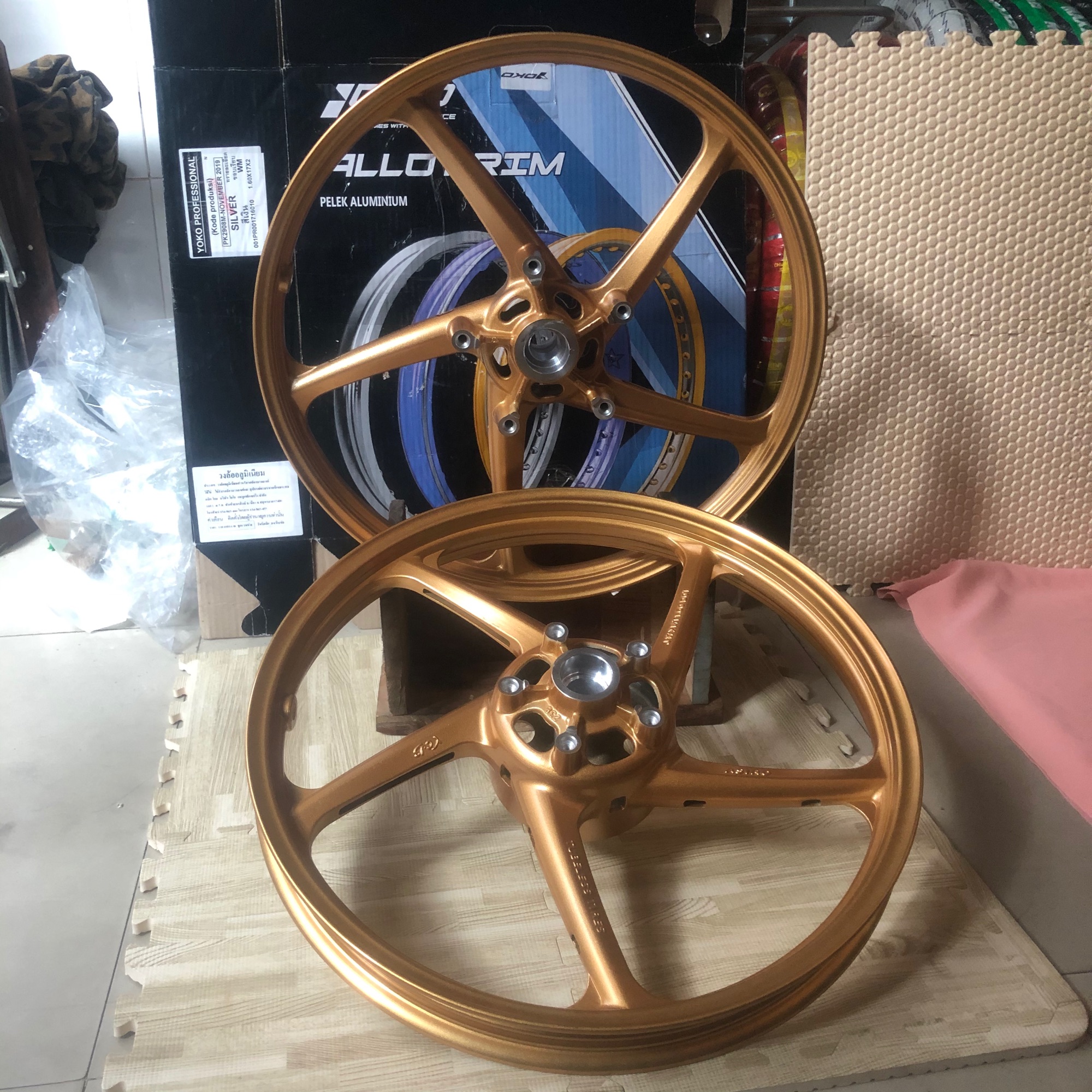 Bánh mâm Ex 150 Asiro 5 cây