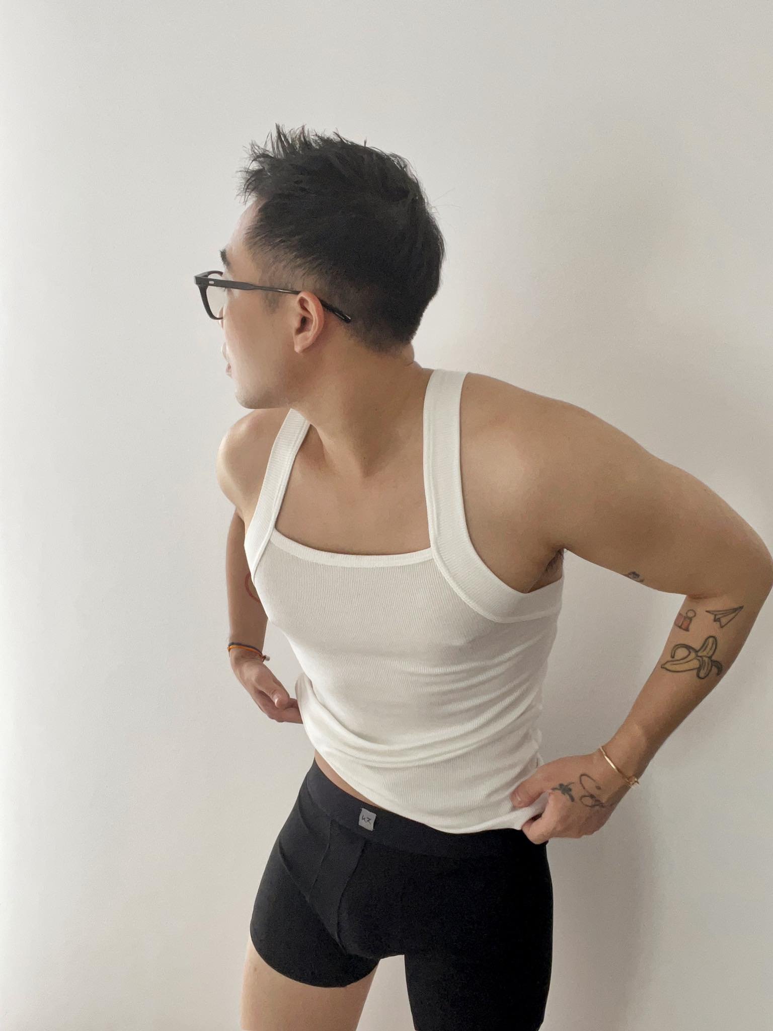 |new| áo ba lỗ body tanktop cotton hai màu đen trắng trơn whistl3