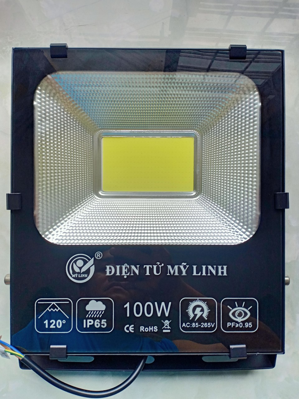 1 ĐÈN LED PHA 100W MỸ LINH M.E HOÀNG KHANG
