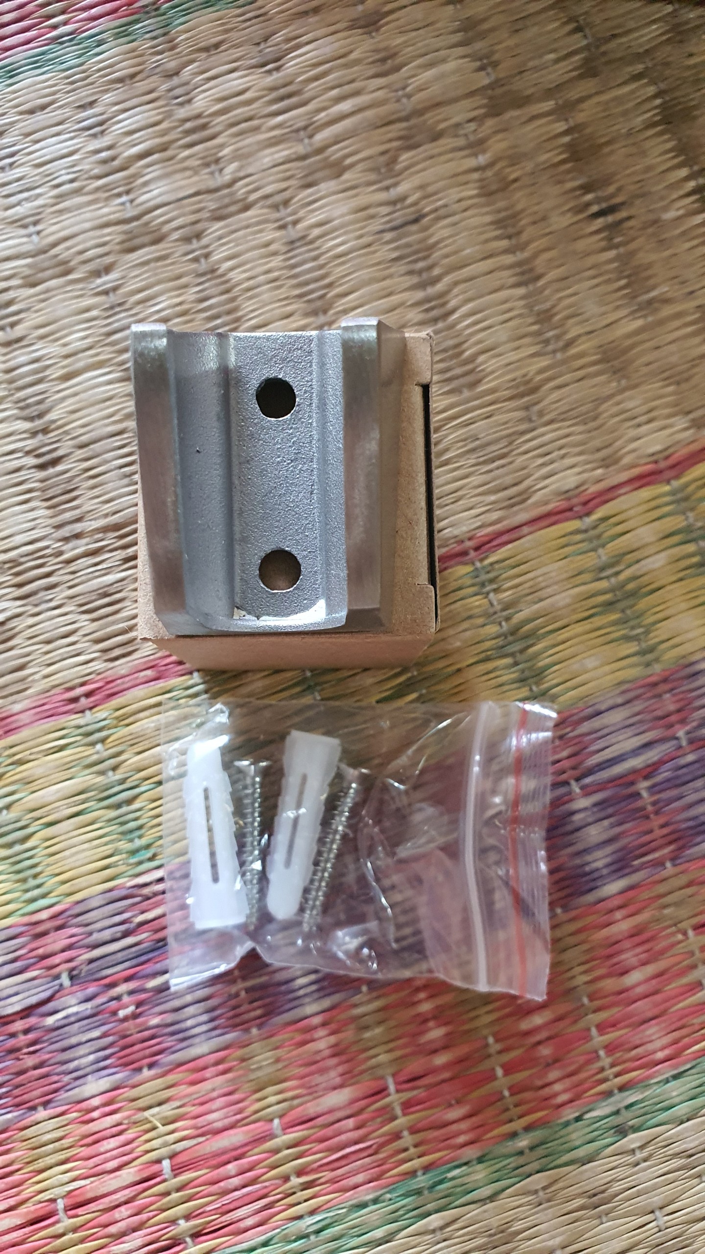 Đế cài vòi sen - giá đỡ tay sen inox 304 2 nấc