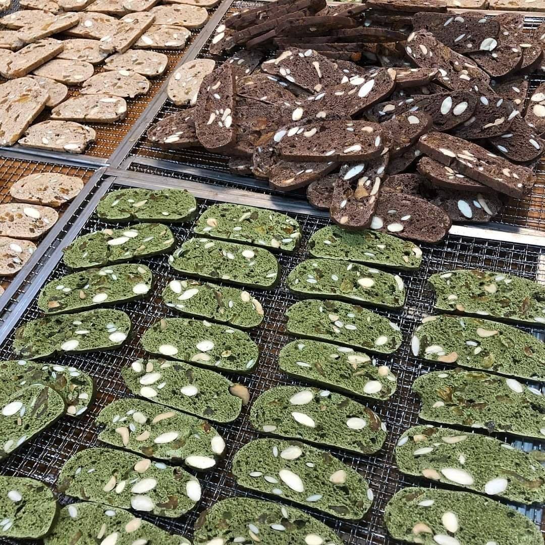 Bánh BISCOTTI Nguyên Cám 100% mix ba vị - Bánh Ngũ Cốc Nướng Ăn Kiêng Không Đường 500g