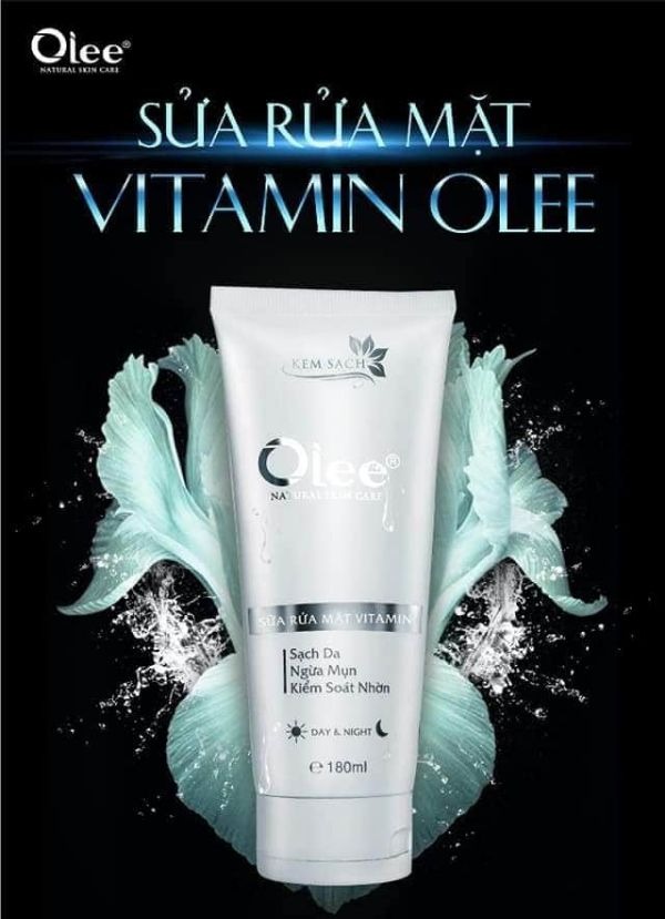 Sữa rửa mặt vitamin olee sach da ngừa mụn kiểm soát nhờn 180ml